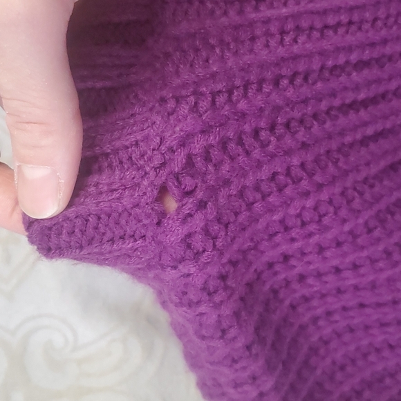 Purple drop shoulder knit sweater size XL - Picture 5 of 10